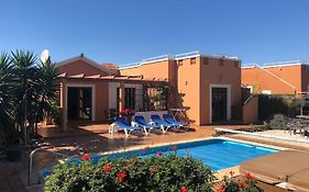 Casa Piedra, Luxury Family Front Line Golf, Hot Tub,Pool Table, 8 Pers, Caleta De Fuste